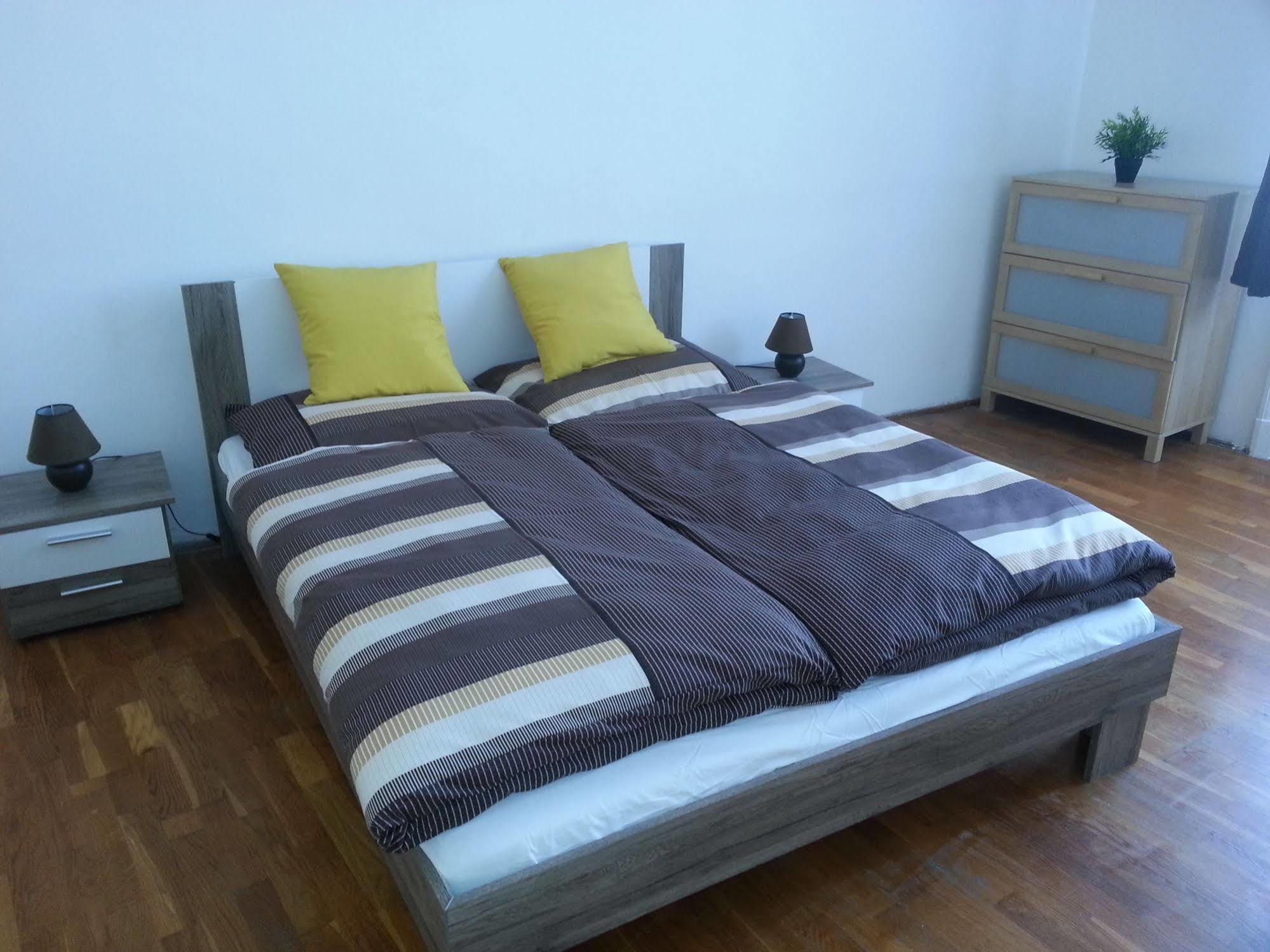 Caterina Private Rooms And Apartments Budapesta Exterior foto