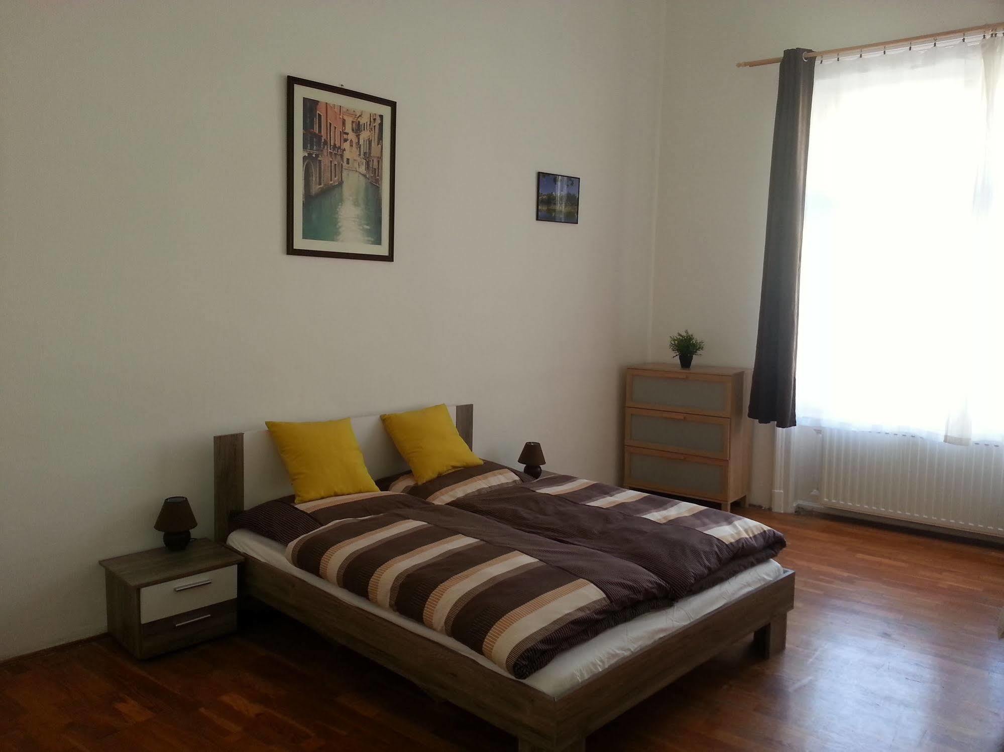 Caterina Private Rooms And Apartments Budapesta Exterior foto